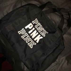 PINK duffle bag🖤